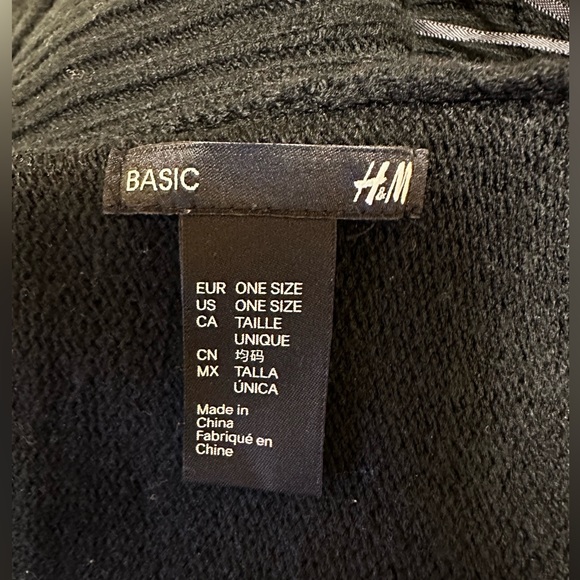 H&M  Women cardigans  - One Size - Picture 9 of 10